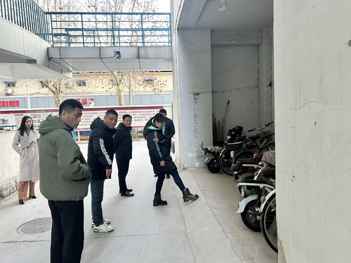 车鹏.jpg